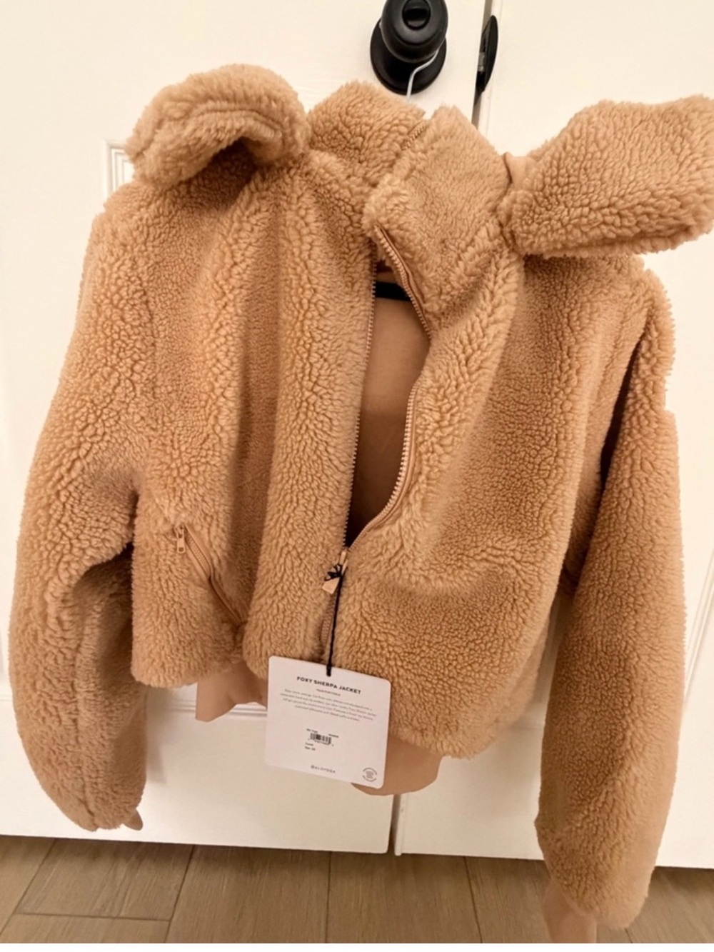 ALO Yoga Plush Hooded Teddy Jacket - Beige - Picture 5 of 7